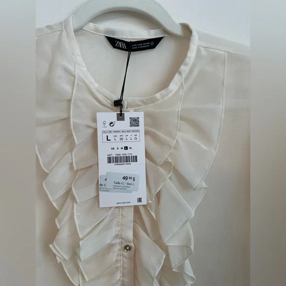 ZARA- Chic Cream Ruffle Blouse - Picture 7 of 7